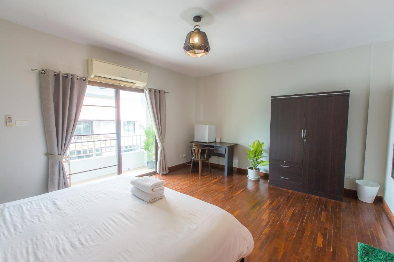 Hotel The Little Siri Chiang Mai Exterior foto